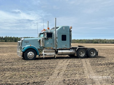 2006 Kenworth W900L 6x4 T/A Sleeper Truck Tractor
