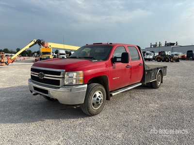2011 Chevrolet Silverado 3500HD 4x4 Crew Cab Autocarro cassone fisso