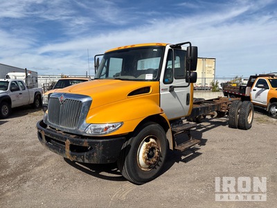 2009 International 4300 4x2 الكابينة والهيكل