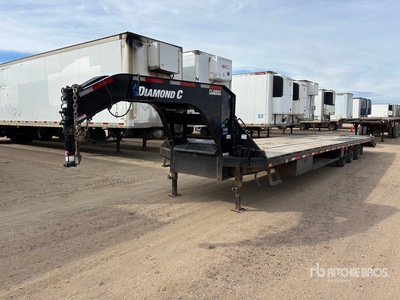 2024 Diamond C FMAX310 40 ft Tri/A Gooseneck Remolque Portamaquinaria