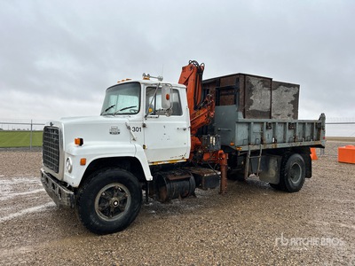 1981 Hiab 965 10030 lb Knuckle Boom on 1982 Ford 8000 4x2 Boom Truck