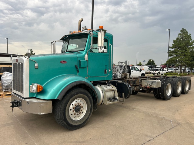 2013 Peterbilt 365 8x6 Cab and Chassis