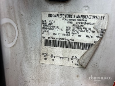 2013 Ford F-350 XL 4x4 Camion utilitaire