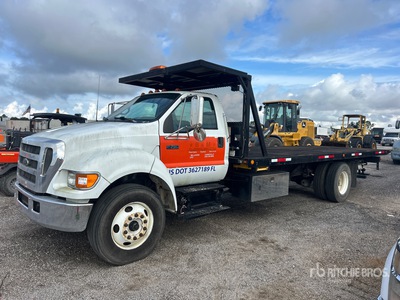 2006 Ford F-750 4x2 Portavheiculos
