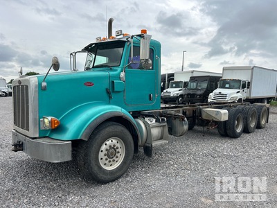 2014 Peterbilt 365 8x6 Cabine et châssis