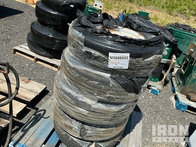 Quantity of (5) 235/80R16 اطارات المواصلات