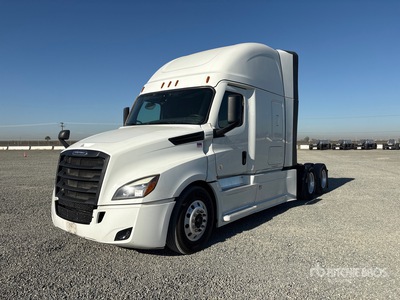 2022 Freightliner Cascadia 126 6x4 تراكتور شاحنة كابينة النوم (ثنائية المحور)