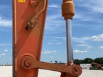 Hydraulics with Bucket Cylinder