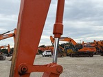 Hydraulics with Bucket Cylinder