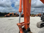 Hydraulics with Bucket Cylinder