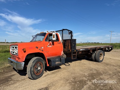 1980 GMC 7000 4x2 Flatbed Truck