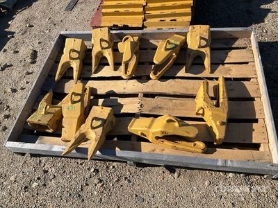 Quantity of Cat Bucket Teeth & Mounts (Unused)