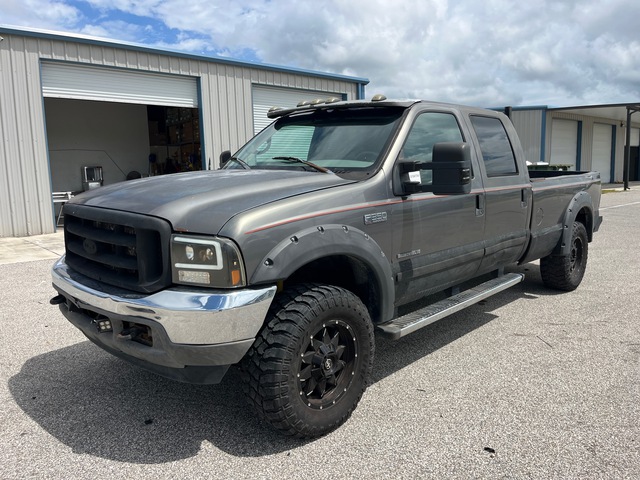 2002 Ford F-350 Lariat 4x4 Crew Cab Pickup
