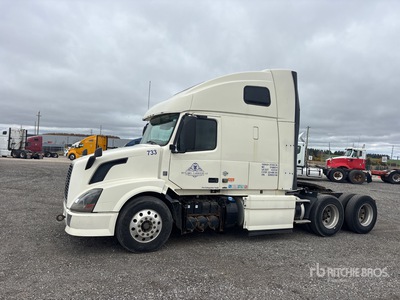 2013 Volvo VNL 6x4 T/A Slaapcabine Trekker