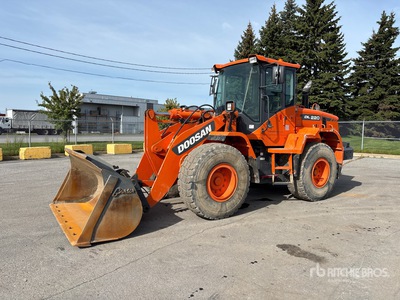 2014 Doosan DL220-3 Wheel Loader