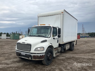 2012 Freightliner M2 106 4x2 バントラック