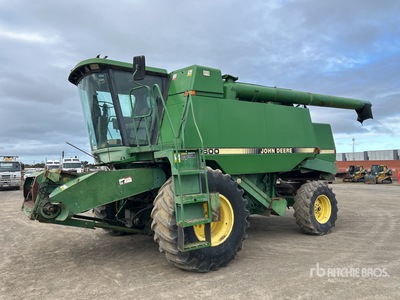 John Deere 9600 Combine Harvester