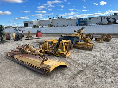 Quantity of (13) Misc. grader parts - Fits John Deere