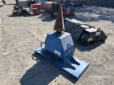 2025 GIYI LS43 Skid Steer Wood Splitter