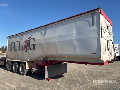 2022 Moore 10 m Tri/A Step Deck End Dump Trailer