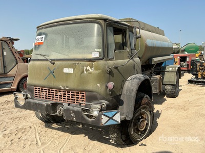 1988 Bedford Camion cisterna de agua (Inoperable)