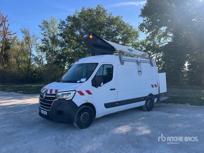 2022 Versalift VTL-135 EVO 13.2 m on 2022 Renault Master Fourgon Nacelle Bucket Truck