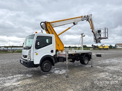 2015 Multitel Pagliero MJ201 20 m on Renault Maxity 140DXi Bucket Truck