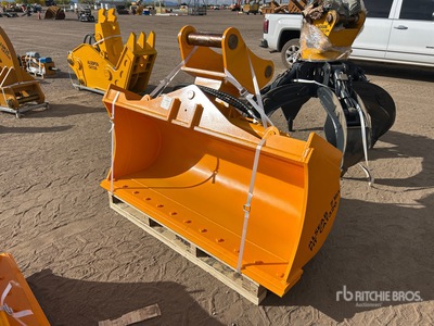 2026 LYALS ALSEAB320 71 in Hydraulic Tilting Excavator Bucket - Fits Cat 320 (Unused)