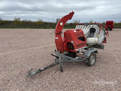 2017 Bugnot BVN56 Tow-Behind Broyeur A Branche Wood Chipper
