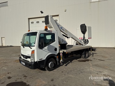 2011 GSR E148T 13.7 m on 2012 Nissan Cabstar 35.12 4x2 Camion Nacelle Podnośnik Koszowy