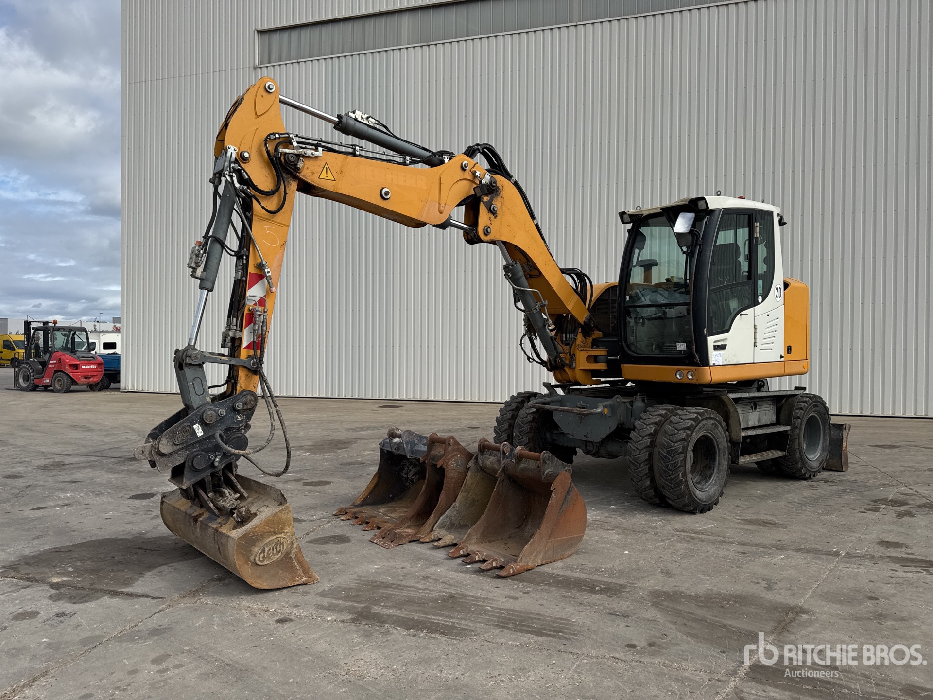 2013 Liebherr A910 Compact Pelle Sur Pneus Wheel Excavator