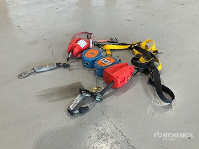 Quantity of (4) Safety Equipment Attrezzatura industriale
