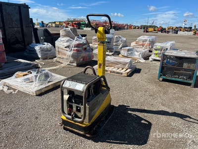 2016 Wacker Neuson DPU4545HE Vibratory Plate Compactor