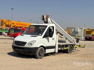 2008 Multitel MT 222 AZ 23.7 m on Mercedes-Benz BC600LC6 4x2 4x2 Camión con Cesta Elevadora