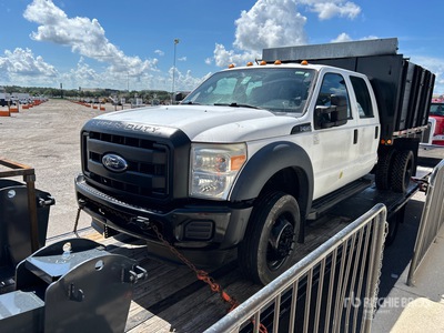 2015 Ford F-450 4x2 Crew Cab Kabina i podwozie