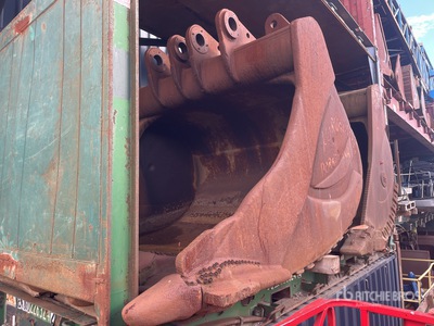 Hitachi 2900 mm Digging Bucket