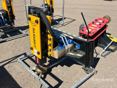 2026 LYALS ALS680 Hincapostes para Minicargadora (Unused)