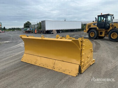 EDF 9 ft Hydraulic Reversing Snow Plow - Fits Wheel Loader