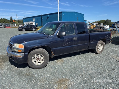 2004 GMC Sierra 1500 4x2 Extended Cab Pickup (Inoperable)