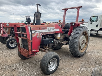 1981 Massey Ferguson 255 Ciągnik 2WD (Inoperable)