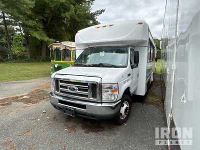 2018 Ford E-450 Econoline 4x2 20-Seat Transit Bus (Inoperable)