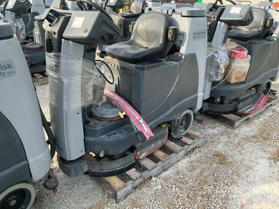 2022 Nilfisk Liberty SC60 X71D Ride-On Electric Fregadora de Suelos