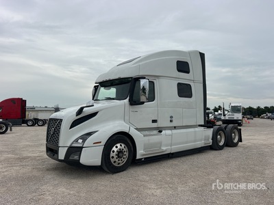 2020 Volvo VNL 6x4 Ciągnik siodłowy T/A z kabiną sypialną