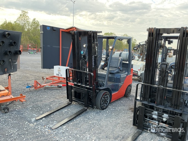 2020 Toyota 8FGCU25 4500 lb Forklift