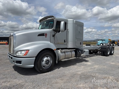 2018 Kenworth T660 6x4 Camion Chasis Cabina / Autocarro cabina e telaio