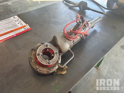 2016 Ridgid 700 Handheld Pipe Threader