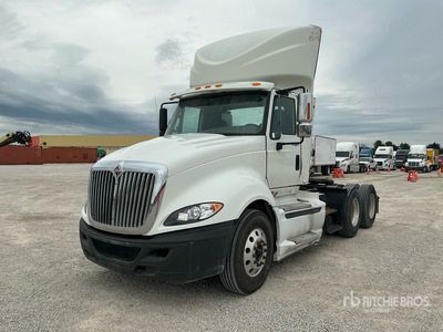 2015 International 8600 6x4 Cabeza Tractora Cabina Corta