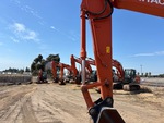 Hydraulics with Bucket Cylinder