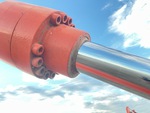 Hydraulics with Bucket Cylinder