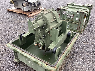 Oshkosh 55000-A Transfer Case Assembly w/Storage Container